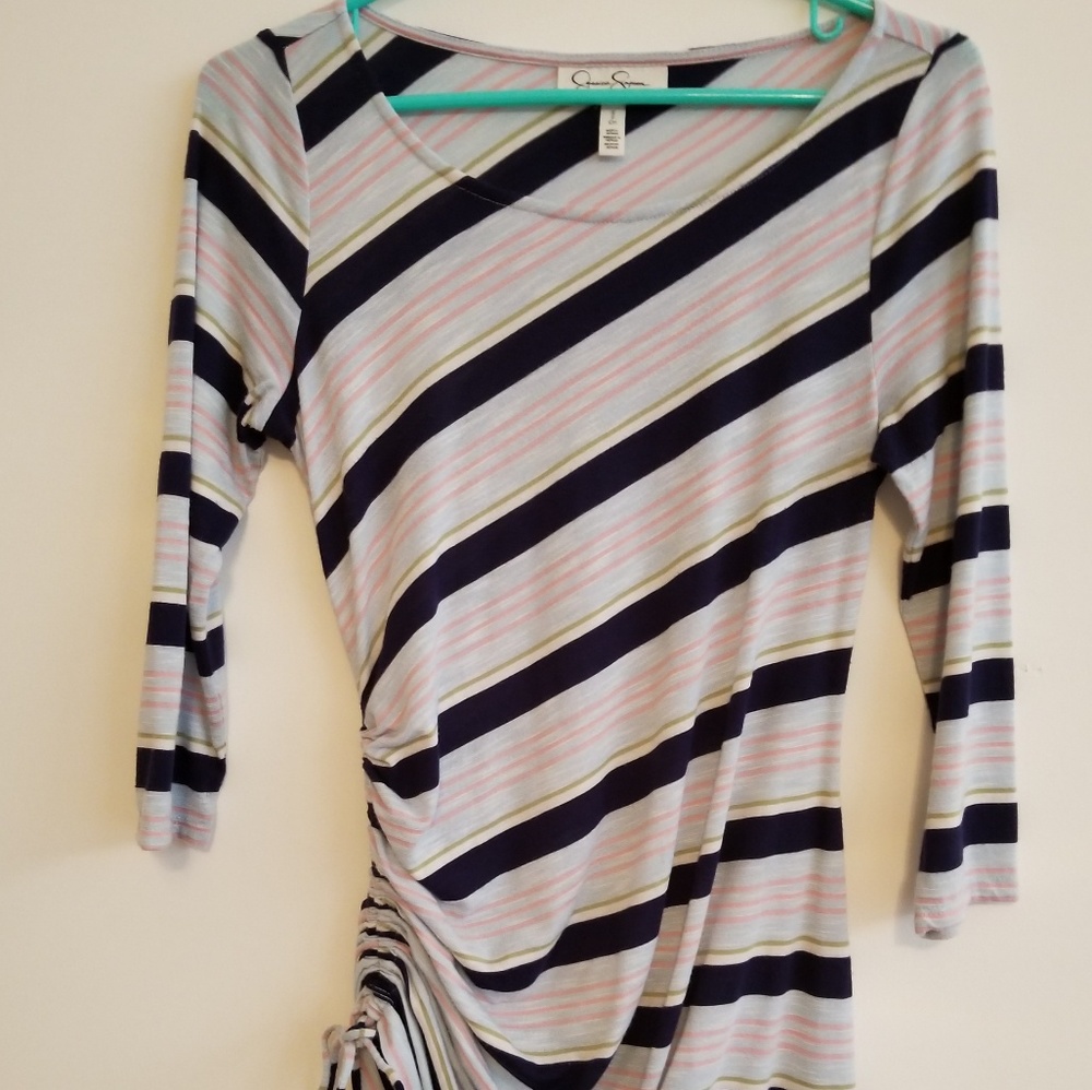 Jessica simpson maternity top